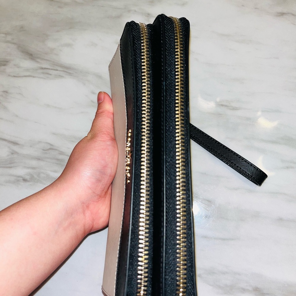 kate spade Black and Blush Zip-Around Wristlet Wallet - Picture 4 of 10